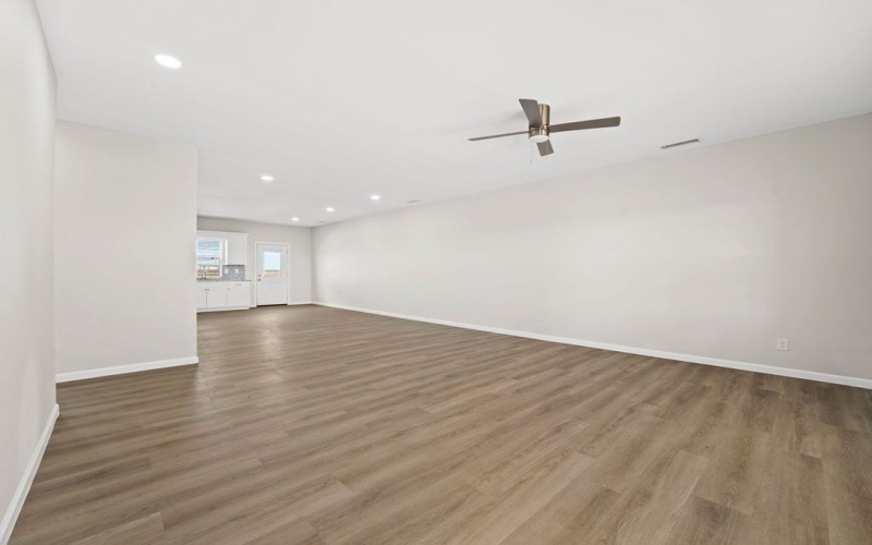 6615 E County Rd 61, Midland, TX 79705, 8 Bedrooms Bedrooms, ,8 BathroomsBathrooms,Residential Multi Family,For Sale,6615 E County Rd 61,0,50087858