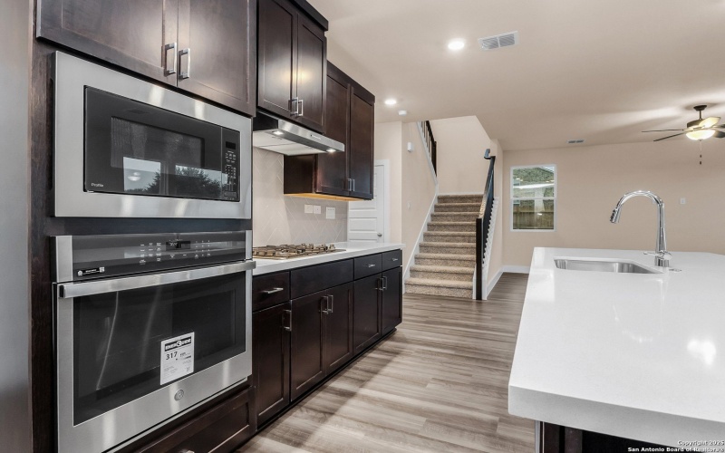 7230 walker loop, San Antonio, TX 78233, 3 Habitaciones Habitaciones , ,2 BañosBaños,Residential,En Venta,7230 walker loop,0,1930126