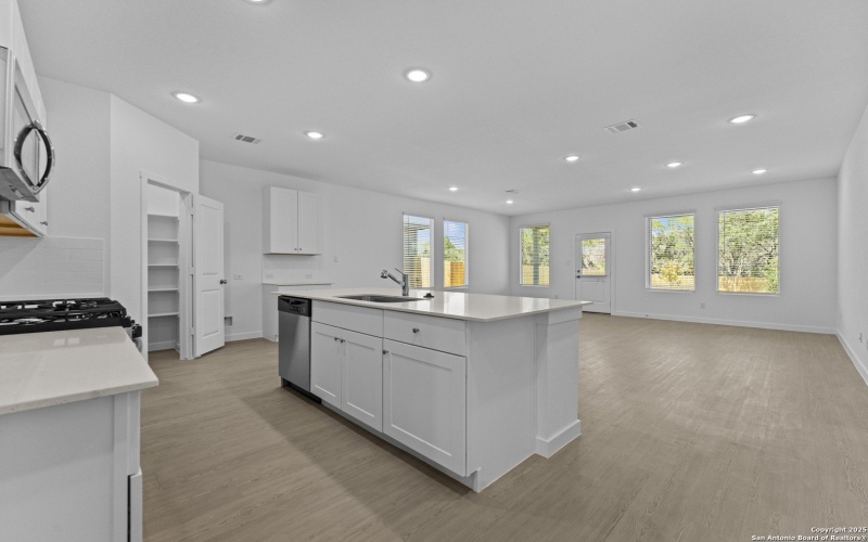 14823 Taradeau, San Antonio, TX 78254, 4 Habitaciones Habitaciones , ,3 BañosBaños,Residential,En Venta,14823 Taradeau,0,1932009