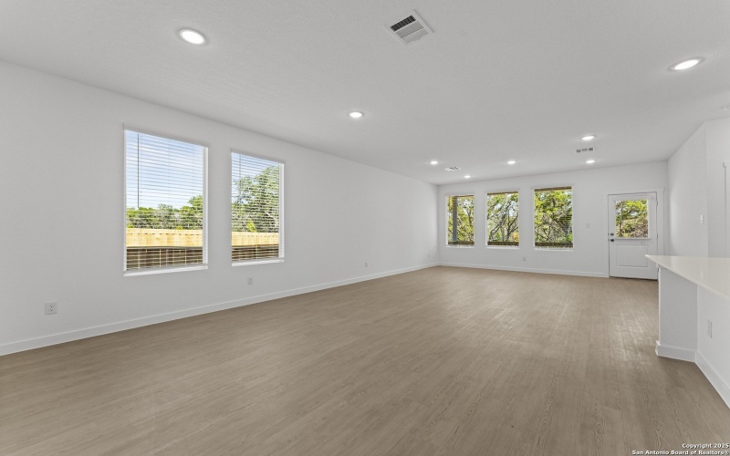 14815 Taradeau, San Antonio, TX 78254, 4 Bedrooms Bedrooms, ,3 BathroomsBathrooms,Residential,For Sale,14815 Taradeau,0,1932015