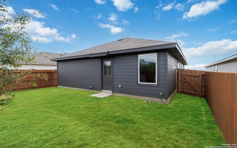 12524 Spoor Vly, Converse, TX 78109, 4 Habitaciones Habitaciones , ,2 BañosBaños,Residential,En Venta,12524 Spoor Vly,0,1932044