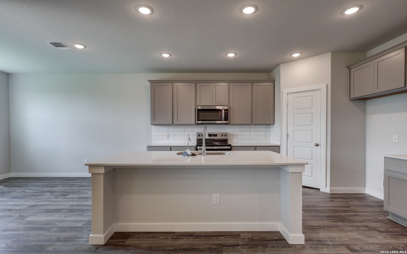 2113 Maestro Drive, Seguin, TX 78155, 3 Habitaciones Habitaciones , ,2 BañosBaños,Residential,En Venta,2113 Maestro Drive,0,1932108