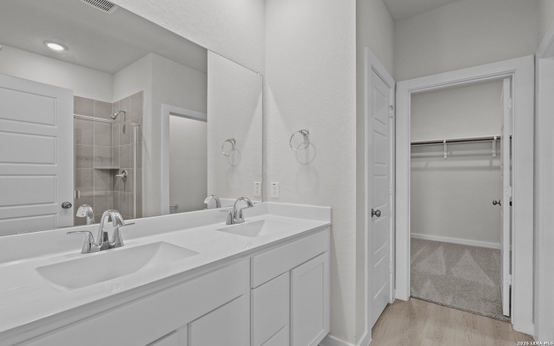 15519 Lonehollow Lake, San Antonio, TX 78253, 5 Bedrooms Bedrooms, ,3 BathroomsBathrooms,Residential,For Sale,15519 Lonehollow Lake,0,1932166