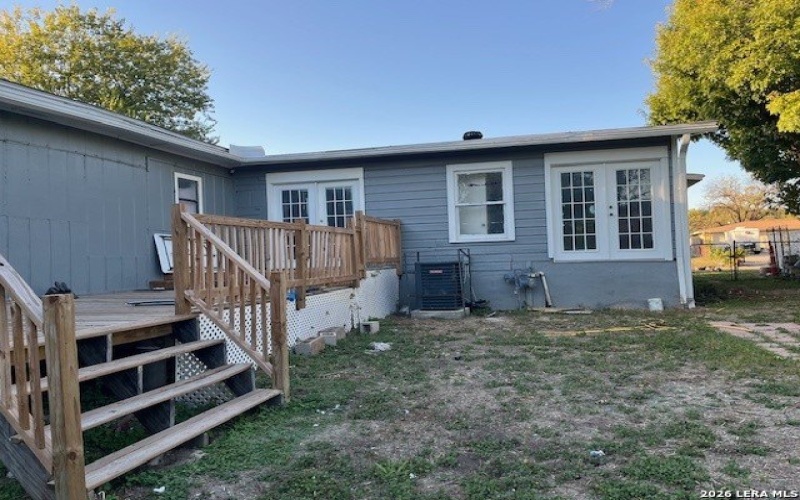 2446 W Mulberry Ave, San Antonio, TX 78228, 4 Bedrooms Bedrooms, ,2 BathroomsBathrooms,Residential,For Sale,2446 W Mulberry Ave,0,1932203