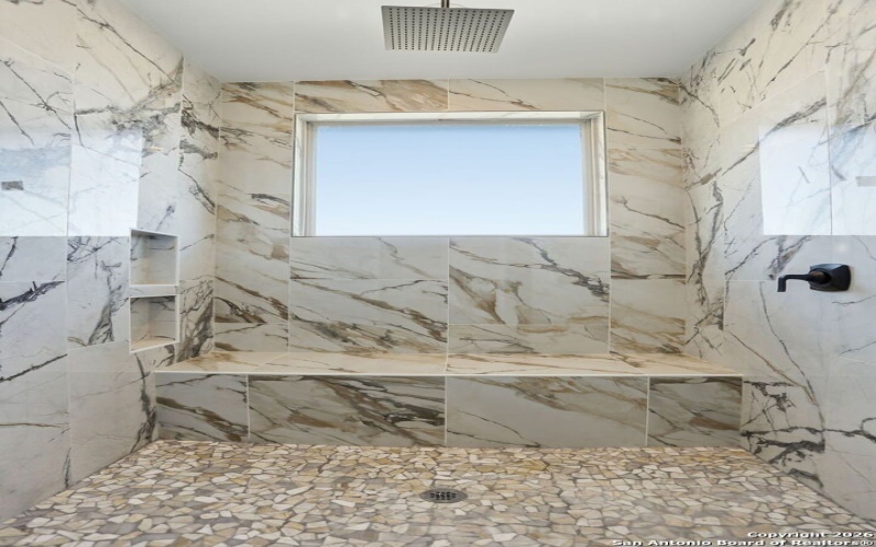 7802 Clearwater Blvd, Selma, TX 78154, 5 Bedrooms Bedrooms, ,5 BathroomsBathrooms,Residential,For Sale,7802 Clearwater Blvd,0,1932220