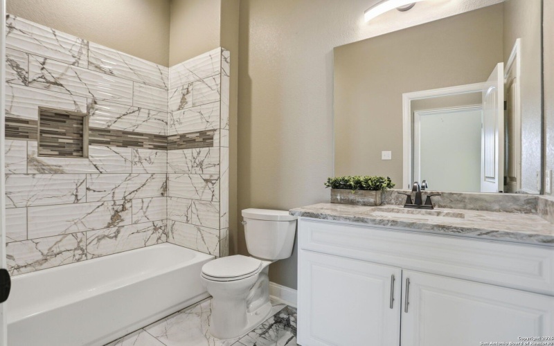 7802 Clearwater Blvd, Selma, TX 78154, 5 Bedrooms Bedrooms, ,5 BathroomsBathrooms,Residential,For Sale,7802 Clearwater Blvd,0,1932220