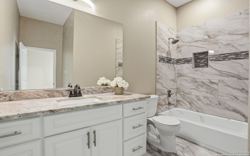 7802 Clearwater Blvd, Selma, TX 78154, 5 Bedrooms Bedrooms, ,5 BathroomsBathrooms,Residential,For Sale,7802 Clearwater Blvd,0,1932220