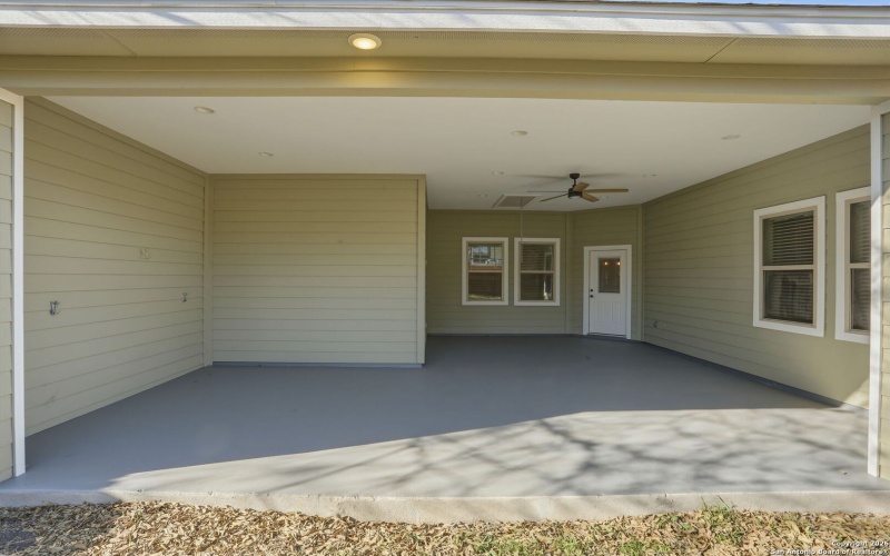 7802 Clearwater Blvd, Selma, TX 78154, 5 Bedrooms Bedrooms, ,5 BathroomsBathrooms,Residential,For Sale,7802 Clearwater Blvd,0,1932220