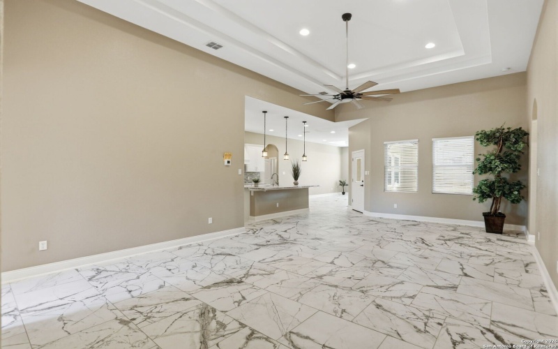 7802 Clearwater Blvd, Selma, TX 78154, 5 Bedrooms Bedrooms, ,5 BathroomsBathrooms,Residential,For Sale,7802 Clearwater Blvd,0,1932220