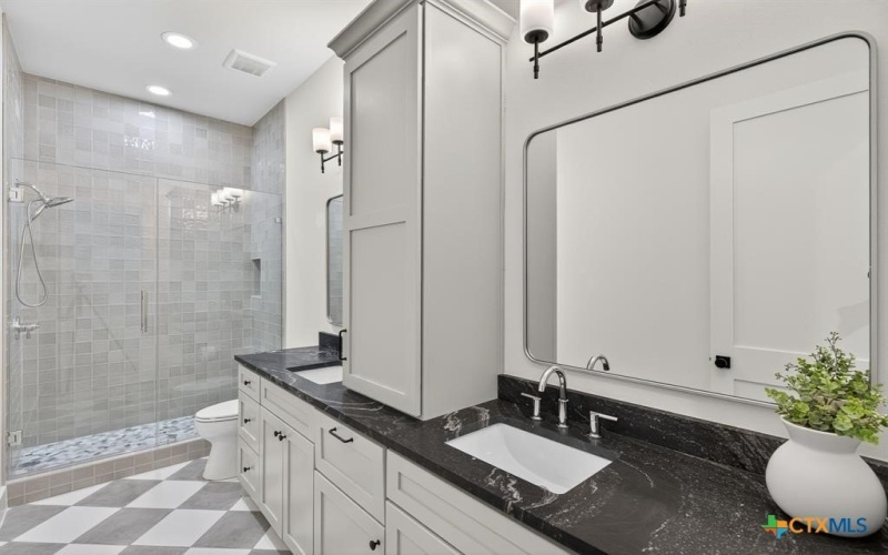 2001 Granite Cove Drive, Kingsland, TX 78639, 3 Bedrooms Bedrooms, ,3 BathroomsBathrooms,Residential,For Sale,2001 Granite Cove Drive,0,601145