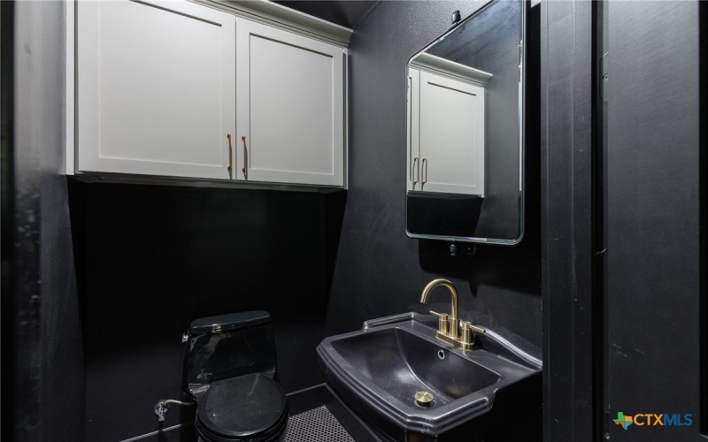 2001 Granite Cove Drive, Kingsland, TX 78639, 3 Bedrooms Bedrooms, ,3 BathroomsBathrooms,Residential,For Sale,2001 Granite Cove Drive,0,601145