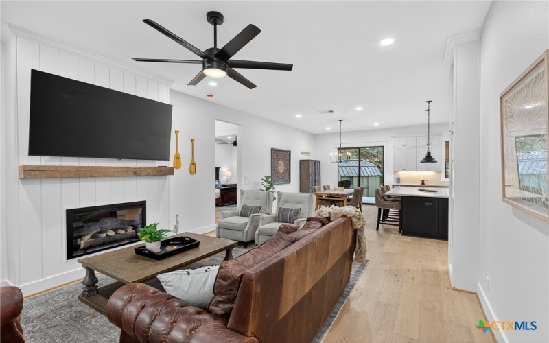 2001 Granite Cove Drive, Kingsland, TX 78639, 3 Bedrooms Bedrooms, ,3 BathroomsBathrooms,Residential,For Sale,2001 Granite Cove Drive,0,601145