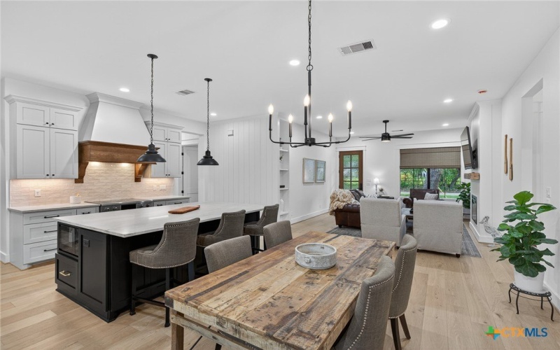 2001 Granite Cove Drive, Kingsland, TX 78639, 3 Bedrooms Bedrooms, ,3 BathroomsBathrooms,Residential,For Sale,2001 Granite Cove Drive,0,601145