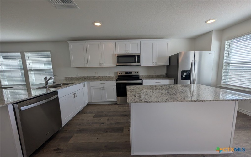 862 Bluegrass Point, New Braunfels, TX 78130, 4 Habitaciones Habitaciones , ,2 BañosBaños,Residential,En Venta,862 Bluegrass Point,0,601150