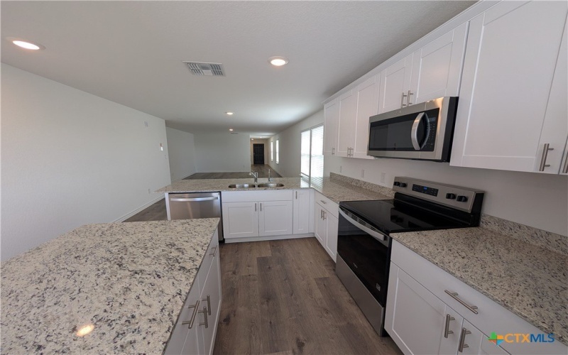 862 Bluegrass Point, New Braunfels, TX 78130, 4 Habitaciones Habitaciones , ,2 BañosBaños,Residential,En Venta,862 Bluegrass Point,0,601150