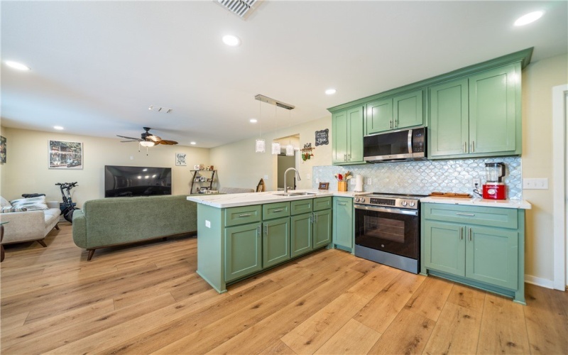 915 Craig Street, Corpus Christi, TX 78404, 3 Bedrooms Bedrooms, ,2 BathroomsBathrooms,Residential,For Sale,915 Craig Street,0,469479