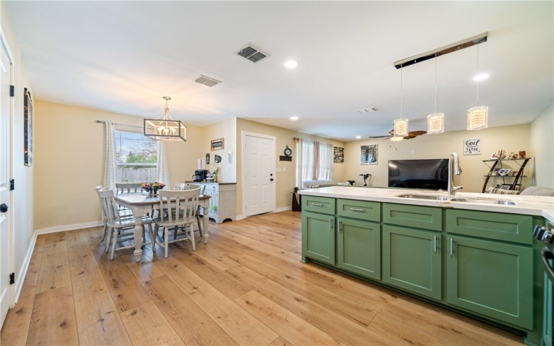 915 Craig Street, Corpus Christi, TX 78404, 3 Bedrooms Bedrooms, ,2 BathroomsBathrooms,Residential,For Sale,915 Craig Street,0,469479