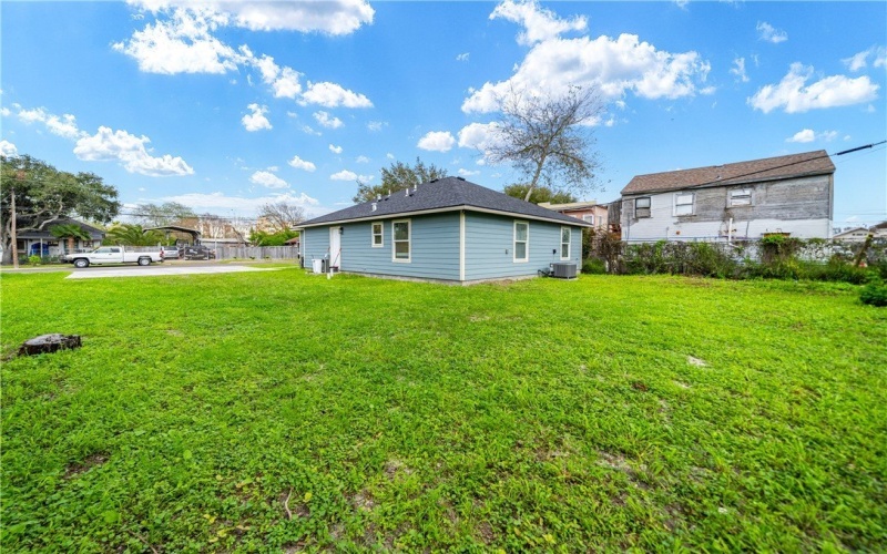 915 Craig Street, Corpus Christi, TX 78404, 3 Bedrooms Bedrooms, ,2 BathroomsBathrooms,Residential,For Sale,915 Craig Street,0,469479