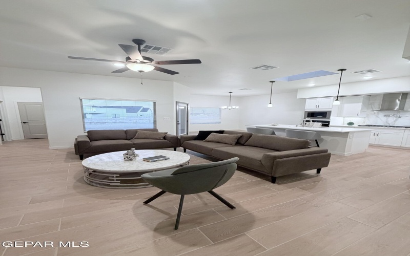 812 ACTON Street, El Paso, TX 79928, 4 Habitaciones Habitaciones , ,2 BañosBaños,Residential,En Venta,812 ACTON Street,0,936144