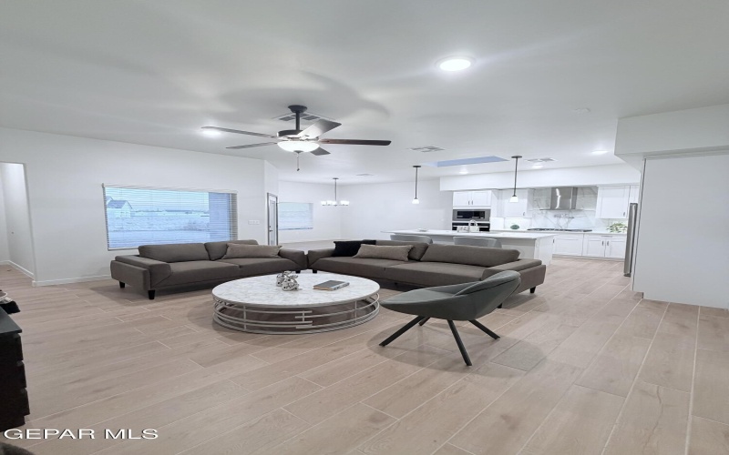 812 ACTON Street, El Paso, TX 79928, 4 Habitaciones Habitaciones , ,2 BañosBaños,Residential,En Venta,812 ACTON Street,0,936144