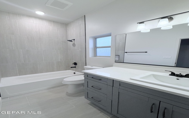 13066 EMERALD ISLE Street, El Paso, TX 79928, 3 Bedrooms Bedrooms, ,2 BathroomsBathrooms,Residential,For Sale,13066 EMERALD ISLE Street,0,936147