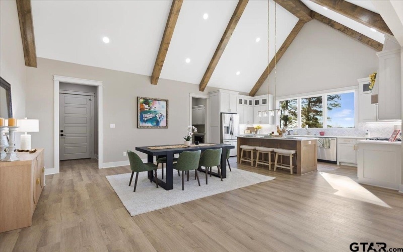 12181 Oak Grove Dr., Tyler, TX 75706, 4 Bedrooms Bedrooms, ,3 BathroomsBathrooms,Residential,For Sale,12181 Oak Grove Dr.,0,26000412