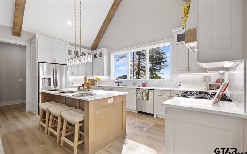 12181 Oak Grove Dr., Tyler, TX 75706, 4 Bedrooms Bedrooms, ,3 BathroomsBathrooms,Residential,For Sale,12181 Oak Grove Dr.,0,26000412