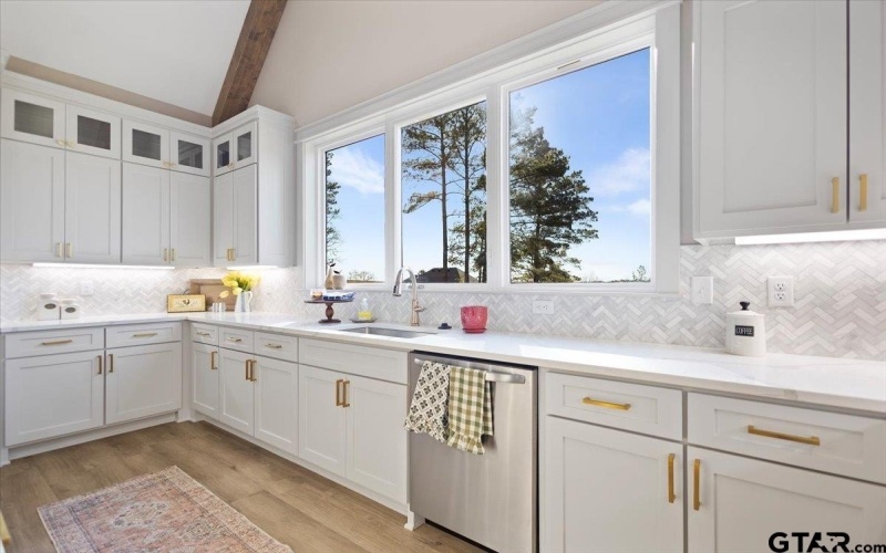 12181 Oak Grove Dr., Tyler, TX 75706, 4 Bedrooms Bedrooms, ,3 BathroomsBathrooms,Residential,For Sale,12181 Oak Grove Dr.,0,26000412