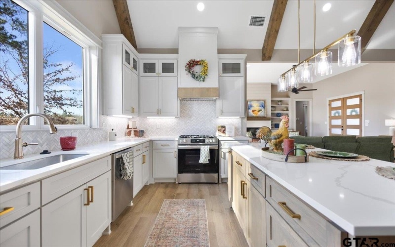 12181 Oak Grove Dr., Tyler, TX 75706, 4 Bedrooms Bedrooms, ,3 BathroomsBathrooms,Residential,For Sale,12181 Oak Grove Dr.,0,26000412