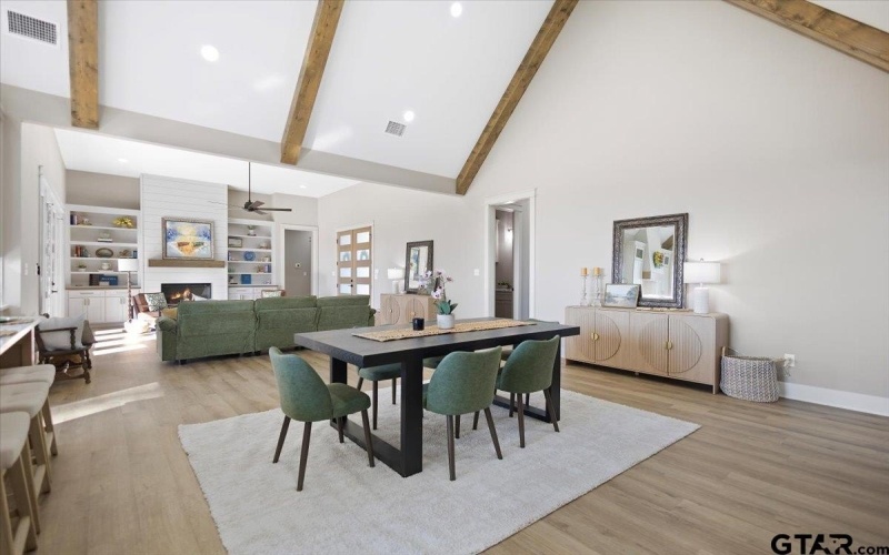 12181 Oak Grove Dr., Tyler, TX 75706, 4 Bedrooms Bedrooms, ,3 BathroomsBathrooms,Residential,For Sale,12181 Oak Grove Dr.,0,26000412