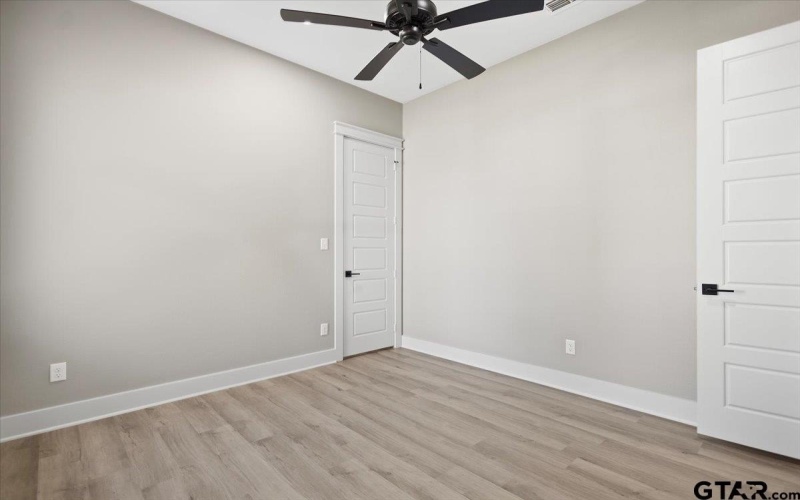 12181 Oak Grove Dr., Tyler, TX 75706, 4 Bedrooms Bedrooms, ,3 BathroomsBathrooms,Residential,For Sale,12181 Oak Grove Dr.,0,26000412