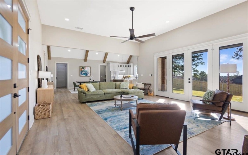 12181 Oak Grove Dr., Tyler, TX 75706, 4 Bedrooms Bedrooms, ,3 BathroomsBathrooms,Residential,For Sale,12181 Oak Grove Dr.,0,26000412