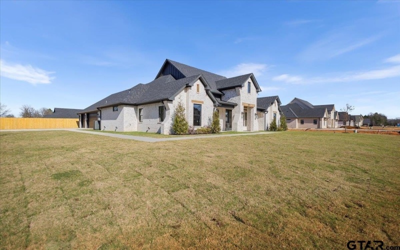 12377 Madison Xing, Bullard, TX 75757, 5 Bedrooms Bedrooms, ,3 BathroomsBathrooms,Residential,For Sale,12377 Madison Xing,0,26000413