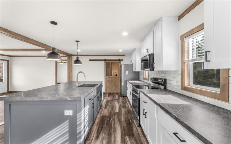 5824 Thousand Oaks Drive, Joshua, TX 76058, 4 Habitaciones Habitaciones , ,2 BañosBaños,Residential,En Venta,5824 Thousand Oaks Drive,0,21110400