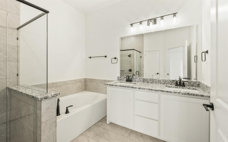 814 Alder Drive, Lavon, TX 75166, 3 Bedrooms Bedrooms, ,2 BathroomsBathrooms,Residential,For Sale,814 Alder Drive,0,21129142