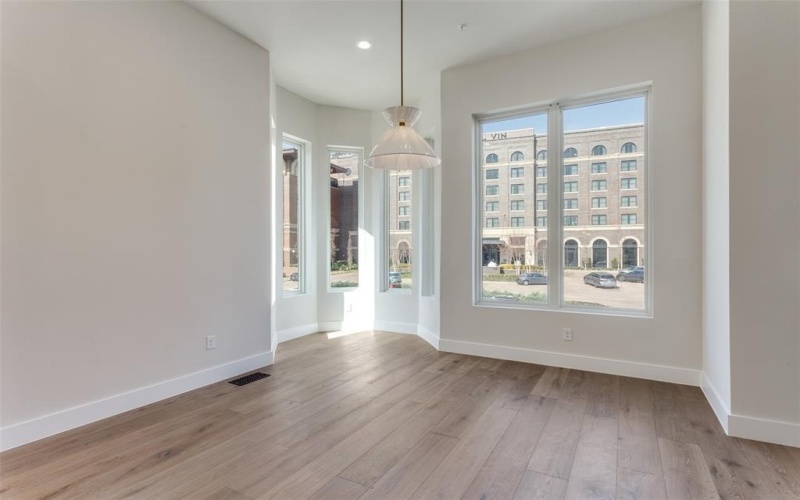 250 E Dallas Road #114, Grapevine, TX 76051, 3 Habitaciones Habitaciones , ,3 BañosBaños,Residential,En Venta,250 E Dallas Road,0,21134937