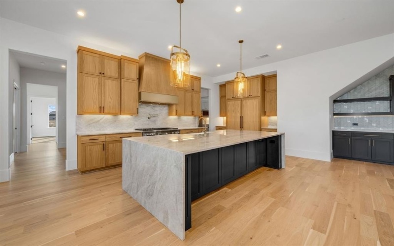 940 Healey Drive, Fairview, TX 75069, 5 Bedrooms Bedrooms, ,6 BathroomsBathrooms,Residential,For Sale,940 Healey Drive,0,21141084