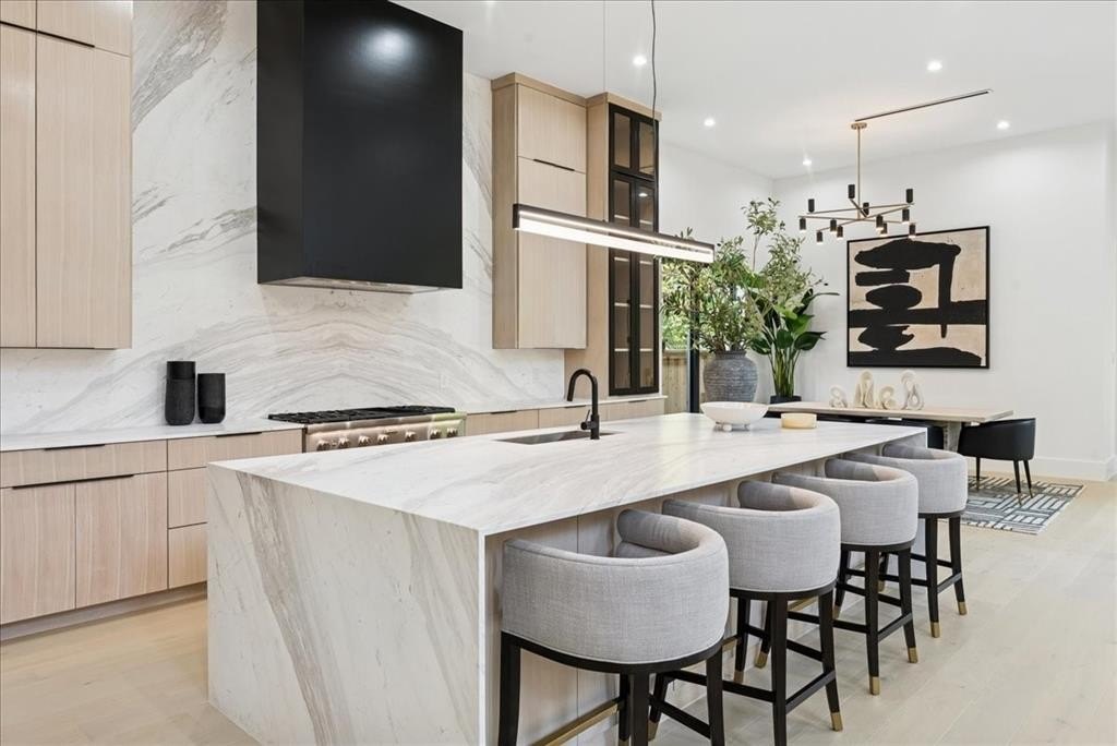 7111 Coronado Avenue, Dallas, TX 75214, 5 Bedrooms Bedrooms, ,6 BathroomsBathrooms,Residential,For Sale,7111 Coronado Avenue,0,21142085