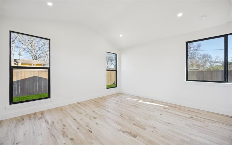 2543 Highwood Drive, Dallas, TX 75228, 3 Bedrooms Bedrooms, ,2 BathroomsBathrooms,Residential,For Sale,2543 Highwood Drive,0,21142696