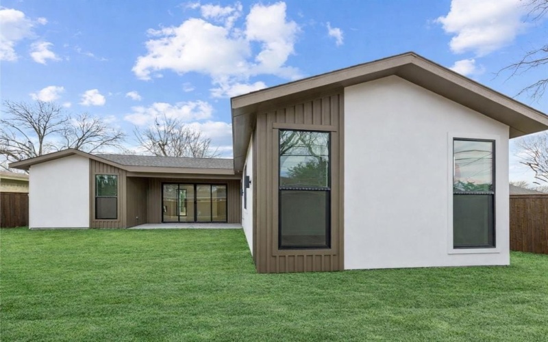 2543 Highwood Drive, Dallas, TX 75228, 3 Bedrooms Bedrooms, ,2 BathroomsBathrooms,Residential,For Sale,2543 Highwood Drive,0,21142696