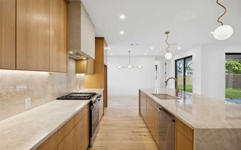 2543 Highwood Drive, Dallas, TX 75228, 3 Bedrooms Bedrooms, ,2 BathroomsBathrooms,Residential,For Sale,2543 Highwood Drive,0,21142696