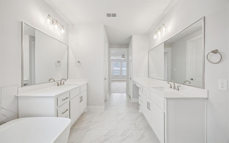 4736 Baytown Lane, McKinney, TX 75071, 5 Habitaciones Habitaciones , ,5 BañosBaños,Residential,En Venta,4736 Baytown Lane,0,21144047