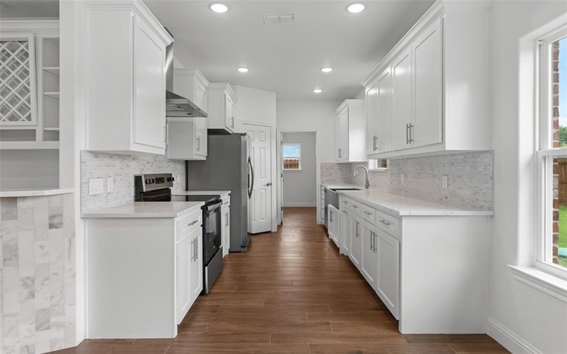 801 Comanche Cove Drive, Granbury, TX 76048, 3 Habitaciones Habitaciones , ,2 BañosBaños,Residential,En Venta,801 Comanche Cove Drive,0,21146133