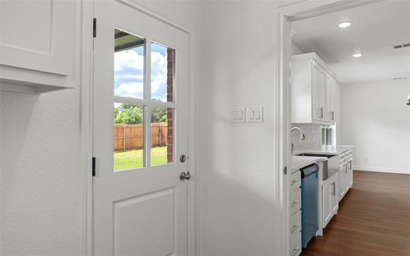 801 Comanche Cove Drive, Granbury, TX 76048, 3 Habitaciones Habitaciones , ,2 BañosBaños,Residential,En Venta,801 Comanche Cove Drive,0,21146133