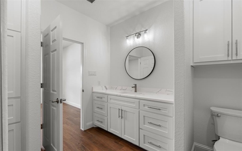 801 Comanche Cove Drive, Granbury, TX 76048, 3 Habitaciones Habitaciones , ,2 BañosBaños,Residential,En Venta,801 Comanche Cove Drive,0,21146133