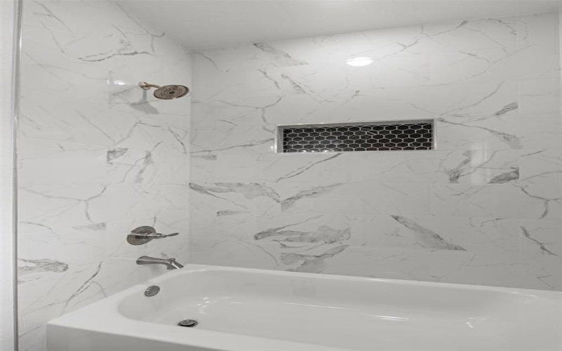 801 Comanche Cove Drive, Granbury, TX 76048, 3 Habitaciones Habitaciones , ,2 BañosBaños,Residential,En Venta,801 Comanche Cove Drive,0,21146133