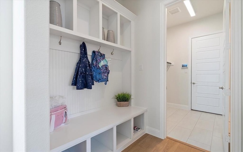 2702 Colby Drive, Mansfield, TX 76063, 4 Habitaciones Habitaciones , ,3 BañosBaños,Residential,En Venta,2702 Colby Drive,0,21146701