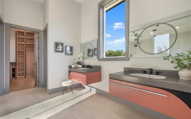 421 Sunrise Ridge Drive, Heath, TX 75032, 4 Habitaciones Habitaciones , ,5 BañosBaños,Residential,En Venta,421 Sunrise Ridge Drive,0,21146781