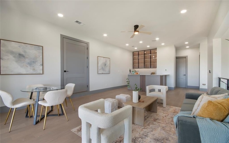 421 Sunrise Ridge Drive, Heath, TX 75032, 4 Habitaciones Habitaciones , ,5 BañosBaños,Residential,En Venta,421 Sunrise Ridge Drive,0,21146781