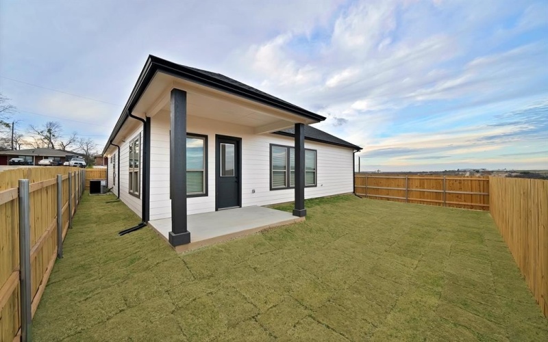 2922 Pearl Avenue, Fort Worth, TX 76106, 3 Habitaciones Habitaciones , ,2 BañosBaños,Residential,En Venta,2922 Pearl Avenue,0,21146986